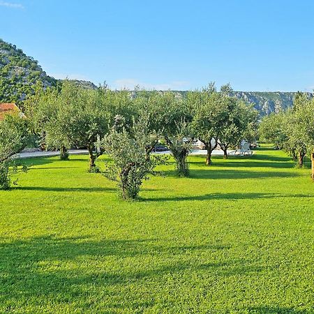 Holiday Home Natura With Private Pool Мостар Экстерьер фото